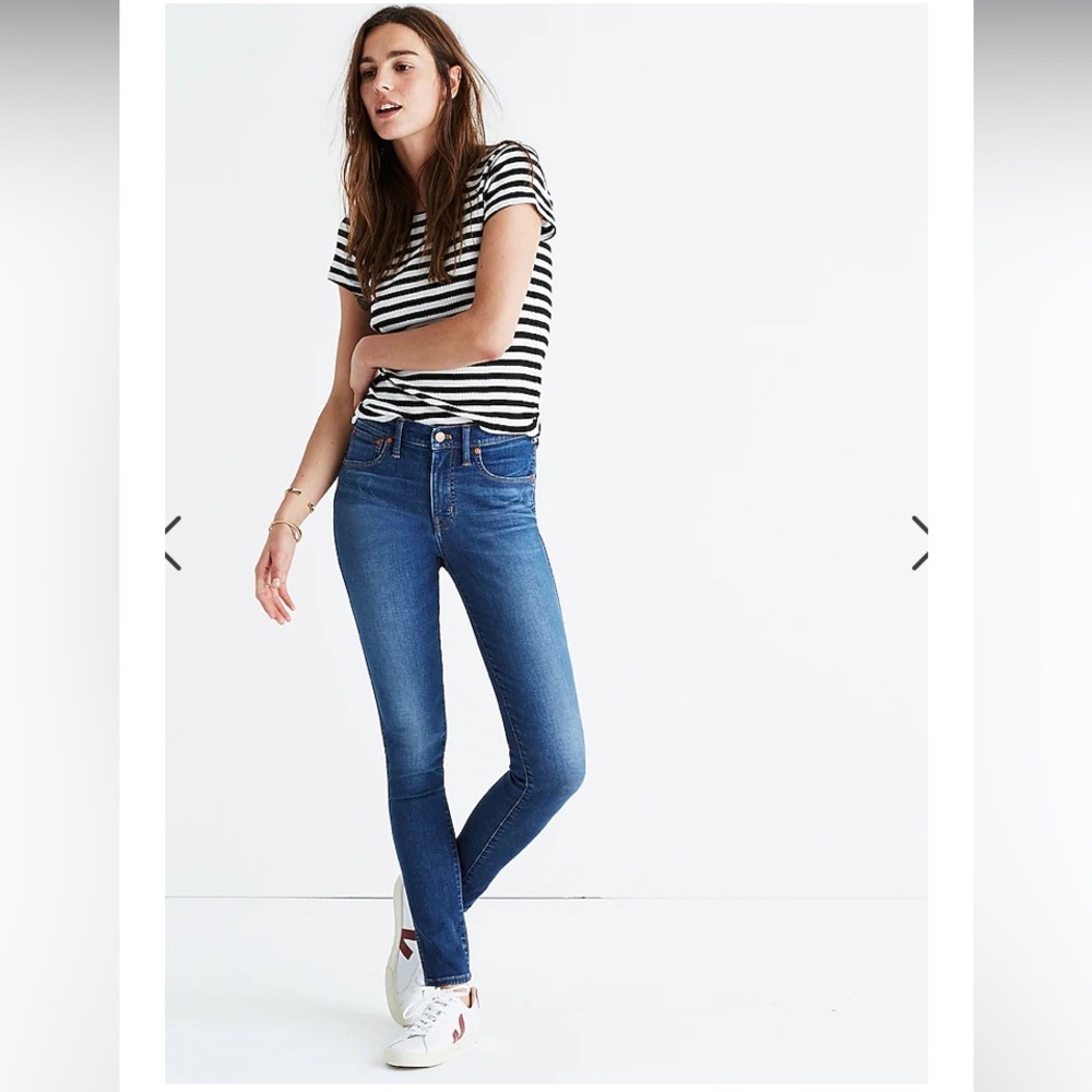 •Madewell Dark Wash 9” Mid Rise Skinny Size 24 Denim Jeans #P